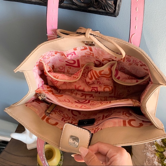 Liz Claiborne Nude Shoulder Bag w/ Compartments - Picture 4 of 10